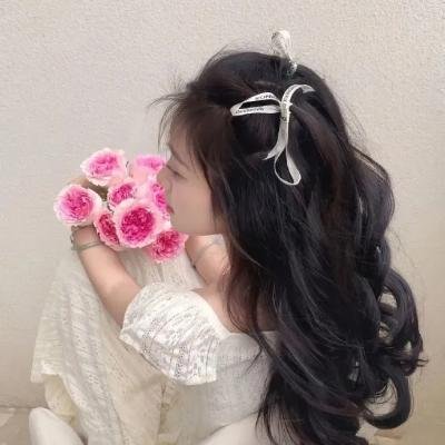 伴游女王
